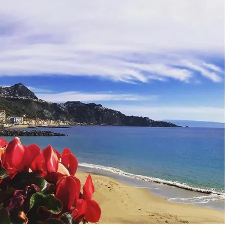 Valentino Giardini Naxos